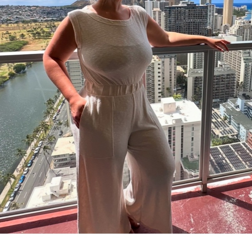 Free People Beach L jumpsuit open back - Picture 2 of 9